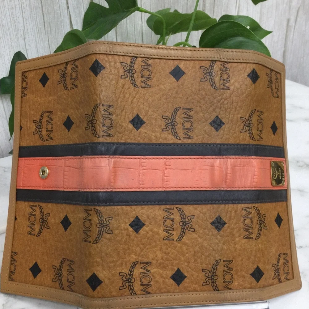 GUC MCM Brown and Coral Leather Continental Wallet